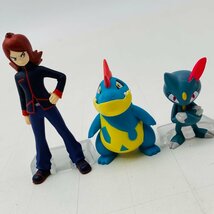 中古品 食玩 ポケットモンスター ポケモンスケールワールド ジョウト地方 シルバー&アリゲイツ&ニューラ_画像1