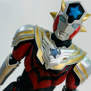 難あり中古品 S.H.Figuarts フィギュアーツ ウルトラマンタイガ ウルトラマンタイタス