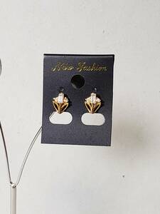 *838. new goods unused design earrings *