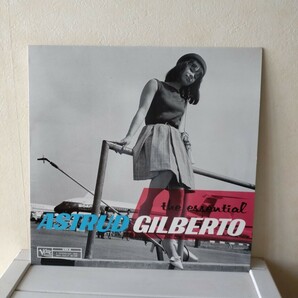 ASTRUD GILBERTO / The EssentialLPレコード アストラッド・ジルベルトの画像1