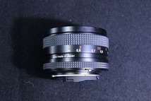 IO2541 マニア所蔵品 長期保管品 コンタックス CONTAX AX ヤシカ レンズ 50mm f1.7 _画像4