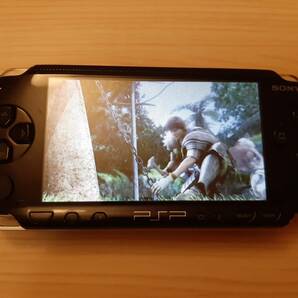 中古品 SONY PSP 1000 ブラック 本体 バッテリー＆充電器付 すぐ遊べるセット B5の画像2