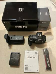 CANON EOS R5 ボディ +BG-R10 中古品