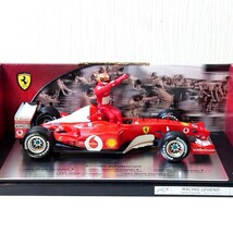 テ13【100】1円～ ホットウィール 1/18 ミニカー フェラーリ ミハエル・シューマッハ Ferrari M.Schumacher 2004 ワールドチャンピオン_画像2