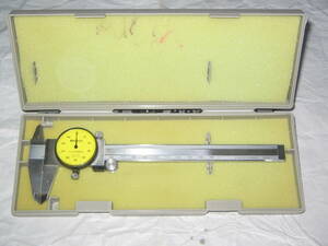 Mitutoyo dial vernier calipers 150mm, one . is 1mm,1 memory is 0.01mm..0 basis point. rattling is is not. already one point exhibited.