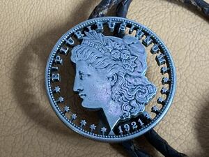 モルガンダラー1921のカットコインループタイ　BENNETT PAT.PEND　加工コイン　アメリカ 銀貨 1921年 １ドル Morgan Dollar 当時物 レトロ