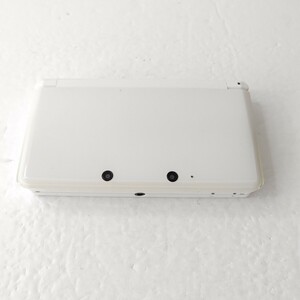 Nintendo　ニンテンドー3DS アイスホワイト　画面極美品　任天堂ゲーム機