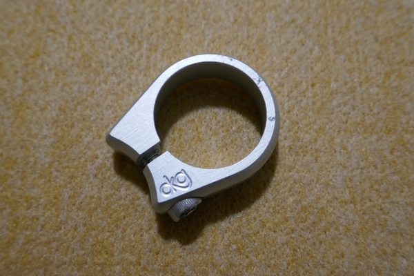 DKG SEAT CLAMP シートクランプ　シルバー 31.8㎜