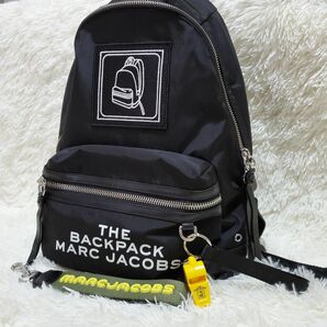 【極美品】マークジェイコブス　笛付き　リュック　ナイロン　黒　チャーム付き バックパック　MARC JACOBS バッグ