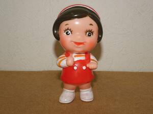 [19225]... Lulu три вместе производства лекарство .... sofvi кукла фигурка Showa Retro 