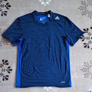 adidas スポーツ 半袖Tシャツ アディダス