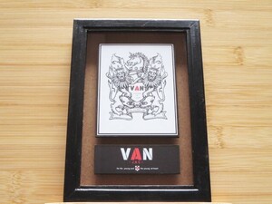  rare! free shipping VAN JAC [ direction .. lion . brand Logo ]. display frame goods Van ja Kett very valuable!!