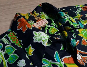 超Special黒1940’sアロハシャツkahalaハワイアンシャツ ビンテージ シルク(検KAHANAMOKUカハナモク パイナップル カメハメハ バックパネル