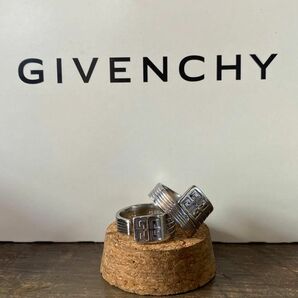 GIVENCHY 平行巻き　螺旋巻き　2個セット　ジバンシィ　ジバンシー　指輪　リング　1-30号オーダー下さい