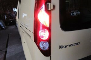 *2010 год Renault Kangoo ABA-KWK4M левый задний фонарь *