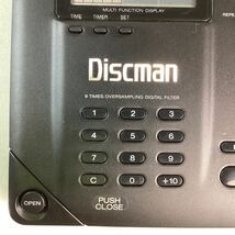y5313 SONY Discman D-350 バッテリーケース 専用ケース付き ソニー CDプレーヤー ディスクマン レトロ 当時物 希少 通電確認済 ジャンク_画像6