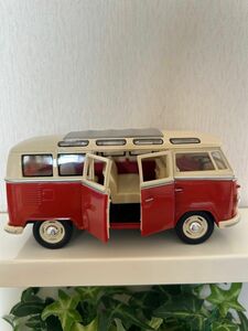  フォルクスワーゲン 1962 クラシック バス 1/24 レトロミニカー Volkswagen Classical Bus