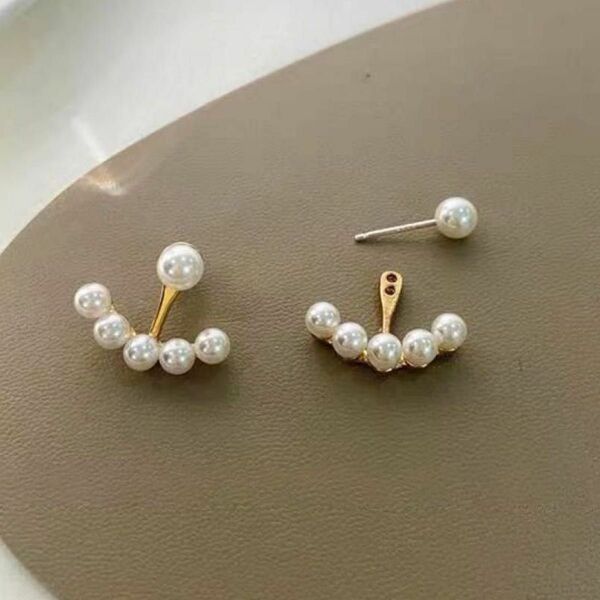 韓国　パールピアス　パール　ピアス　5連パールピアス　結婚式　上品　人気ピアス　