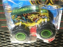 即決☆☆WILD WRECKER デイリーデリバリー　バン　モンスタートラック　 MONSTER TRUCKS HOT WHEELS☆_画像3