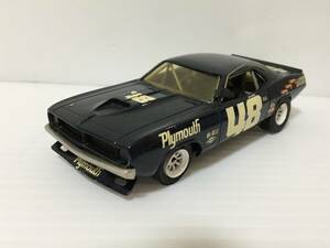 ○W147○現状品 ミニカー PLYMOUTH プリムス 48 BOSS 3 BARRACUDA AAR バラクーダ DAN GURNEY 英国製 約11ｃｍ