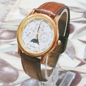 【希少×入手困難】90s Vintage Danhox 腕時計 トリプルカレンダー サン&ムーン クォーツ レア 時計