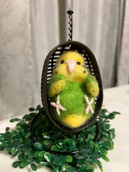 羊毛フェルト　ハンドメイド　セキセイインコ　ハンギングチェア