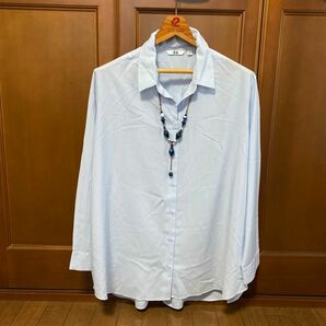 UNIQLO ユニクロ　レディース大きいサイズ　ライトブルーロングシャツ　3XL