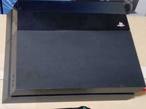 ●PS4 プレイステーション4 PlayStation 4 500GB CUH-1100AB01 ジェット・ブラック 本体のみ●