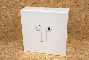 AirPods（第2世代） with Charging Case MV7N2J/A