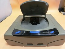 T【レ4-40】【80サイズ】▲SEGA/セガサターン 本体 HST-3200/ゲーム機/ジャンク扱い/※傷・汚れ・ヤケ有_画像2