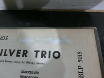T【G4-06】【80サイズ】▲LP/Horace Silver Trio：New Faces New Sounds/レコード/ジャズ/BLP-5018/※経年品_画像4