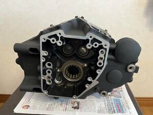 36]訳Yes 24613-00/24612-00 Harley FXST Softail Genuine engine ケース 腰下 クランクケース Used item