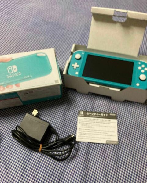 【動作正常品】箱あり充電器あり　Nintendo Switch Lite ターコイズ　任天堂スイッチライト【美品】