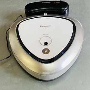 Panasonic MC-RS800-W home use robot vacuum cleaner clear white used 2018 year operation verification settled body only 