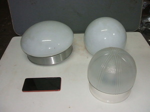 天井照明　まとめて３個　詳細不明 ガラス製 白熱電球 球型 丸型　白ガラス ボール型