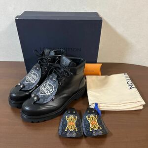 【未使用品】LOUIS VUITTON ルイヴィトン NIGO コラボ オーベルカンフ ライン モノグラム サイドジップ ブーツ size 8 1/2