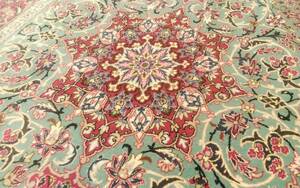 J19 ◆オススメ逸品◆ペルシャ絨毯 イスファハン 110cm-163cm 81万ノット 希少なグリーン トルコ絨毯、ヘレケ好きにも