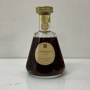 クルボアジェ ナポレオン バカラ クリスタルボトル COURVOISIER NAPOLEON Baccarat 未開栓