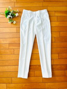 スッキリ、上品　ホワイト　白パンツ　XSサイズ