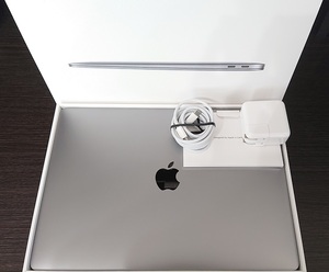 [ beautiful goods ]Apple MacBook Air Space gray MGN63J/A 13.3 -inch memory 16GB SSD256GB. discharge number of times 27