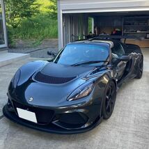 Lotus Exigeロータス　エキシージ350 390 410用軽量ドライカーボンアンダーパネル　ダブルフラップ　ボルトオン装着　軽量化_画像3