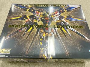  пластиковая модель gun pra MGEX 1/100 Strike freedom Gundam не собран товар 