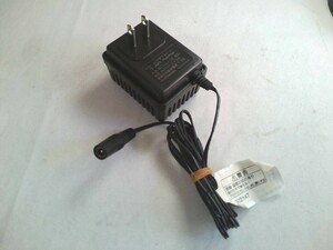 ジェックス株式会社　　ACアダプター （12v 2.4va ）★ 動作品