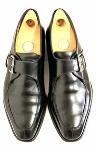 JOHN LOBB