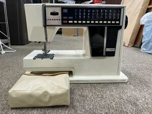 【D11】ミシン JANOME ジャノメ MODEL 5002 MAMORIA ハンドクラフト 手芸 裁縫 フットペダル付き 　現状品