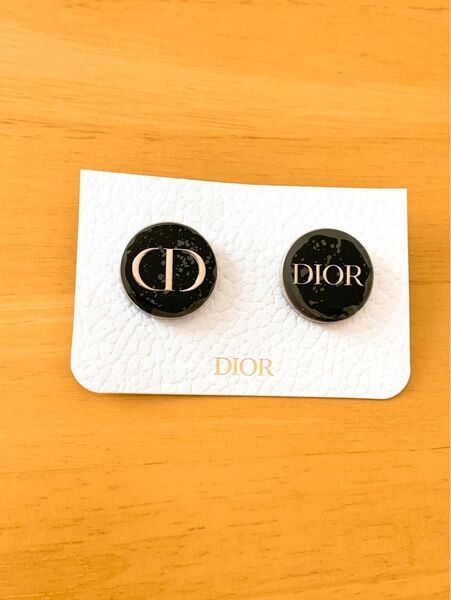 クリスチャンディオール　ピンバッジ　2点　Dior ロゴ