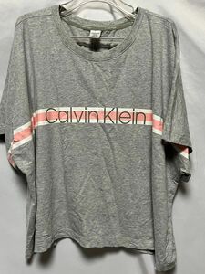 Calvin Klein カルバンクライン Ｔシャツ　ゆったり　美品　コメント無し即購入歓迎　匿名配送　送料込み