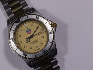  TAG Heuer Professional quartz 200m 974.013R TAG HEUER QZ wristwatch 