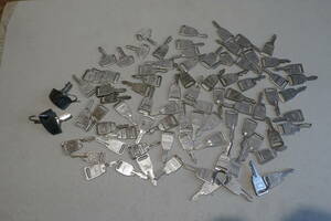 60s~70s Honda Super Cub /C100 C50 DAX car lii series center original key all 80ps.@ used & unused 