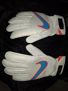  Nike soccer glove 1 day use Junior Kids goalkeeper 